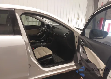 2015 Mazda Mazda6 I Grand Touring z USA, uszkodzony, nr VIN JM1GJ1W53F1216013